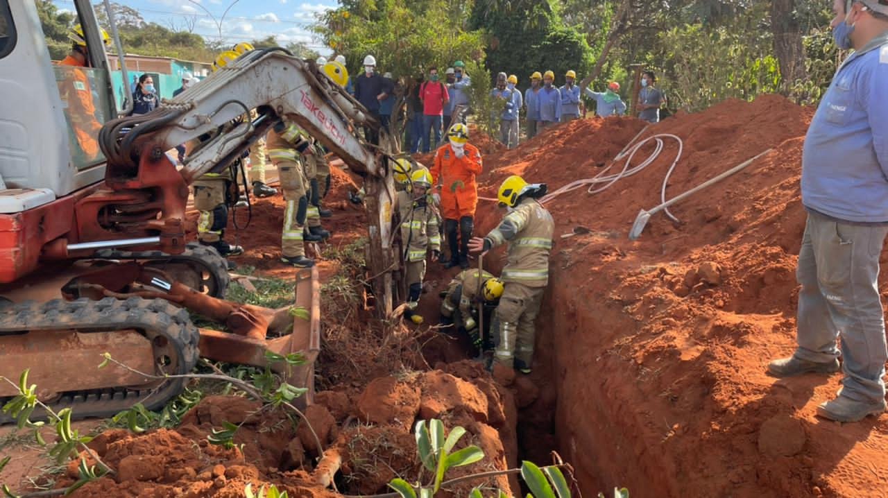 Trabalhador morre soterrado em obra de águas pluviais no Noroeste