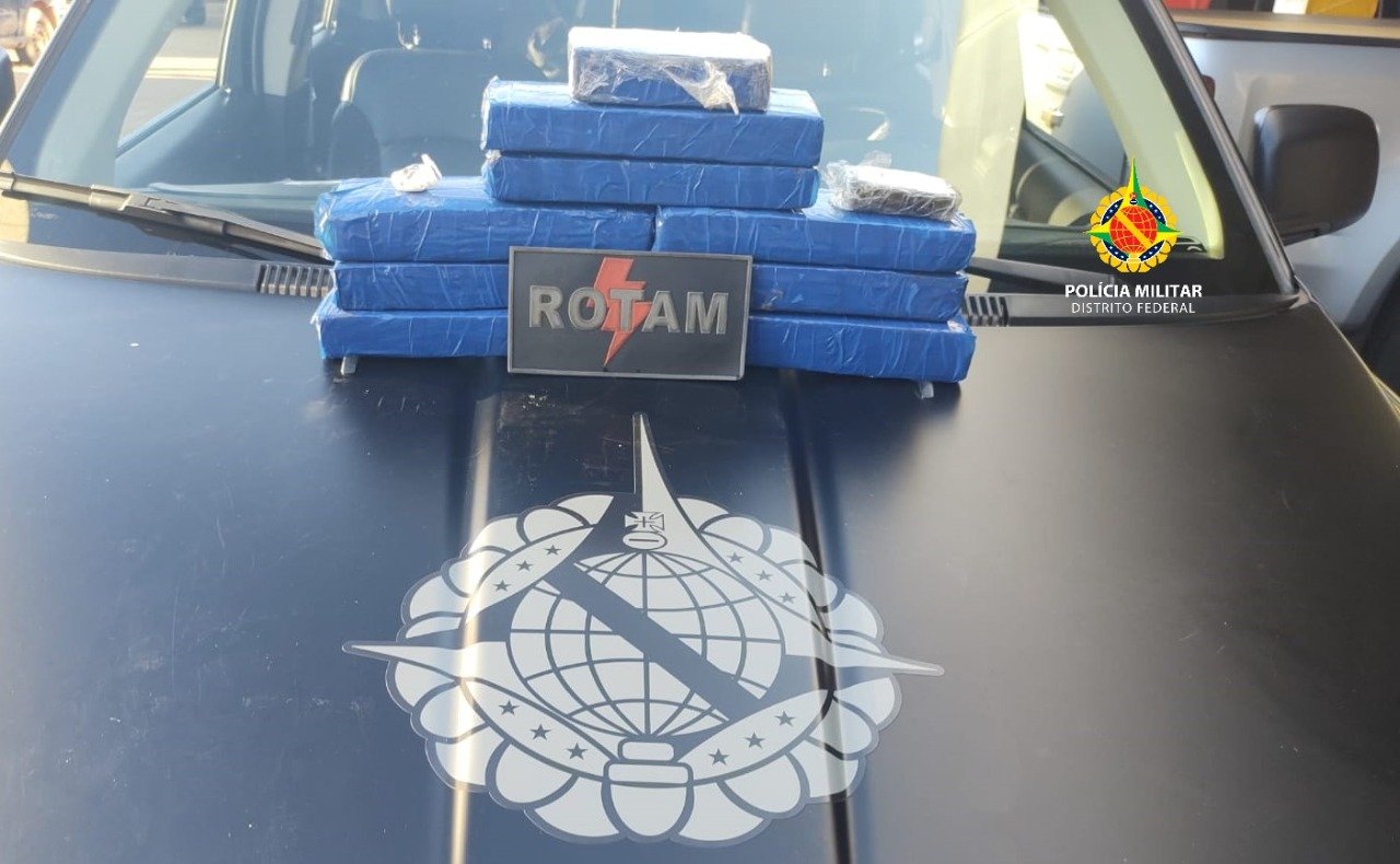 PMDF prende dupla com 8,5 kg de maconha no SCIA