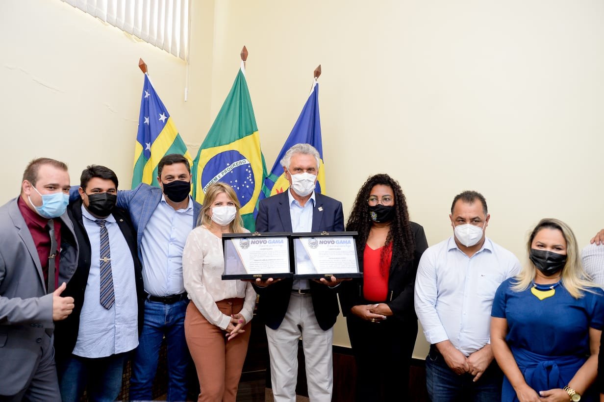 Governador Ronaldo Caiado é homenageado durante evento em Novo Gama