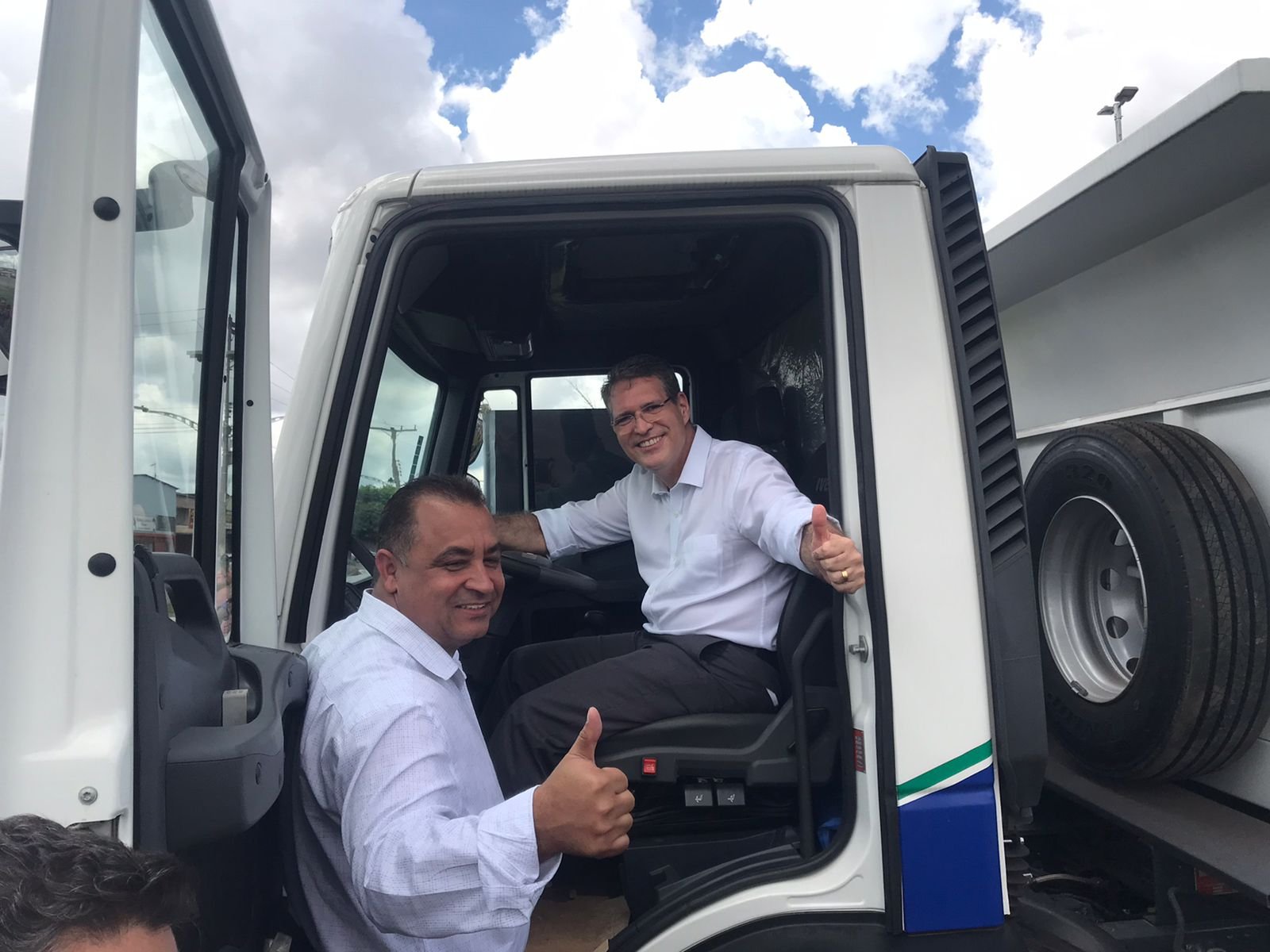 VÍDEO : Quando assumi, encontrei uma frota sucateada, hoje Novo Gama tem uma frota toda renovada disse Carlinhos do Mangão