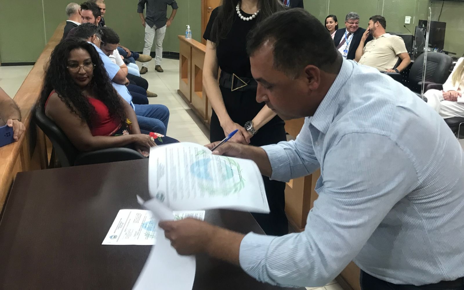 VÍDEO : Em Novo Gama, prefeitura, câmara e Judiciário participaram da reabertura do Núcleo de Assistência Gratuito Judiciário ( Defensoria Pública)