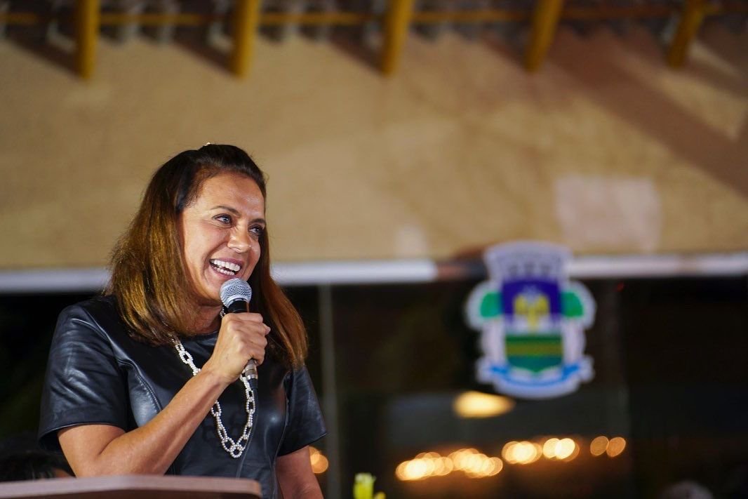 Primeira-dama recebe título de cidadã honorífica da cidade de Valparaíso de Goiás