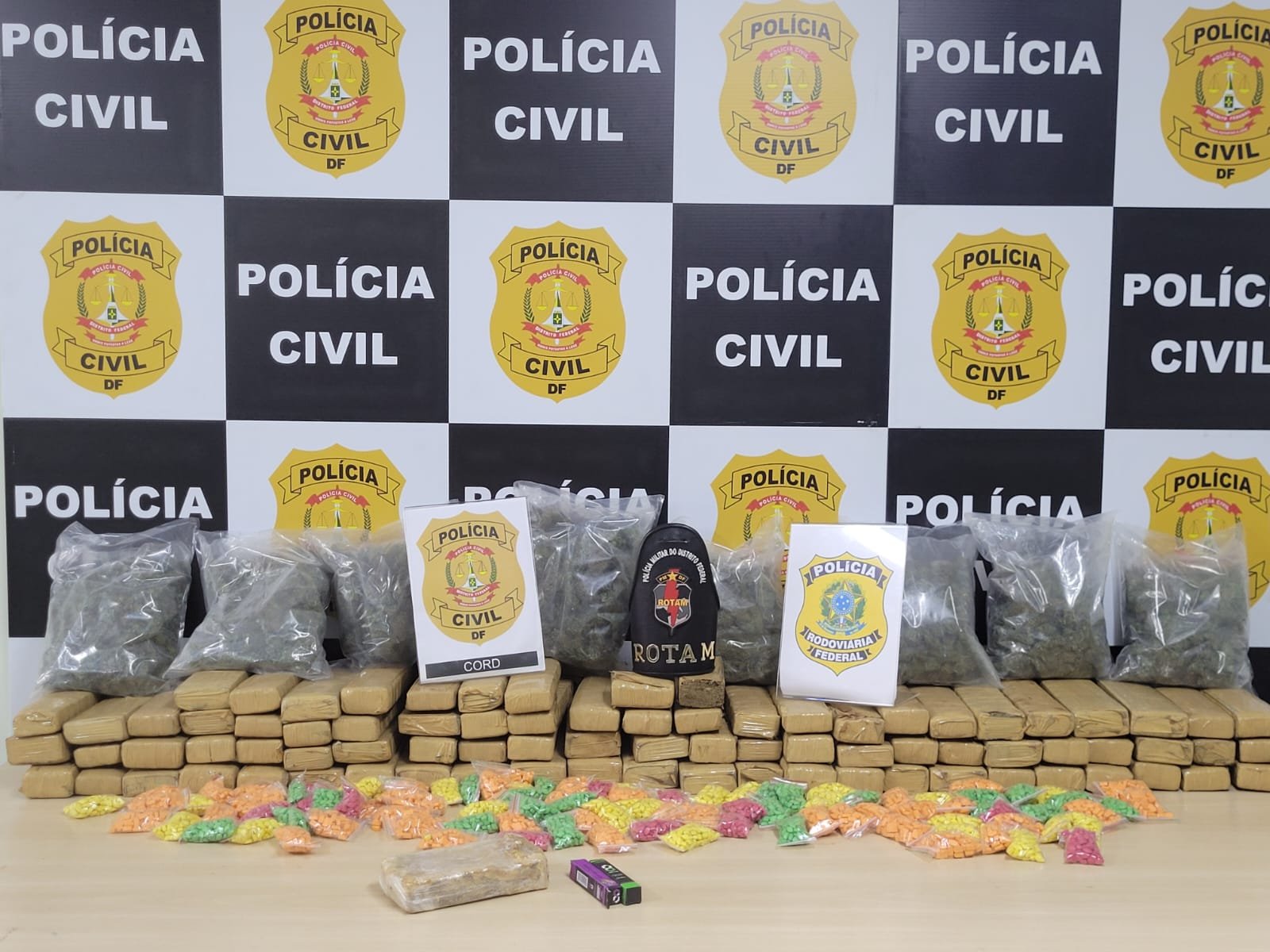 Estudante de direito é preso com cigarro eletrônico de maconha no DF