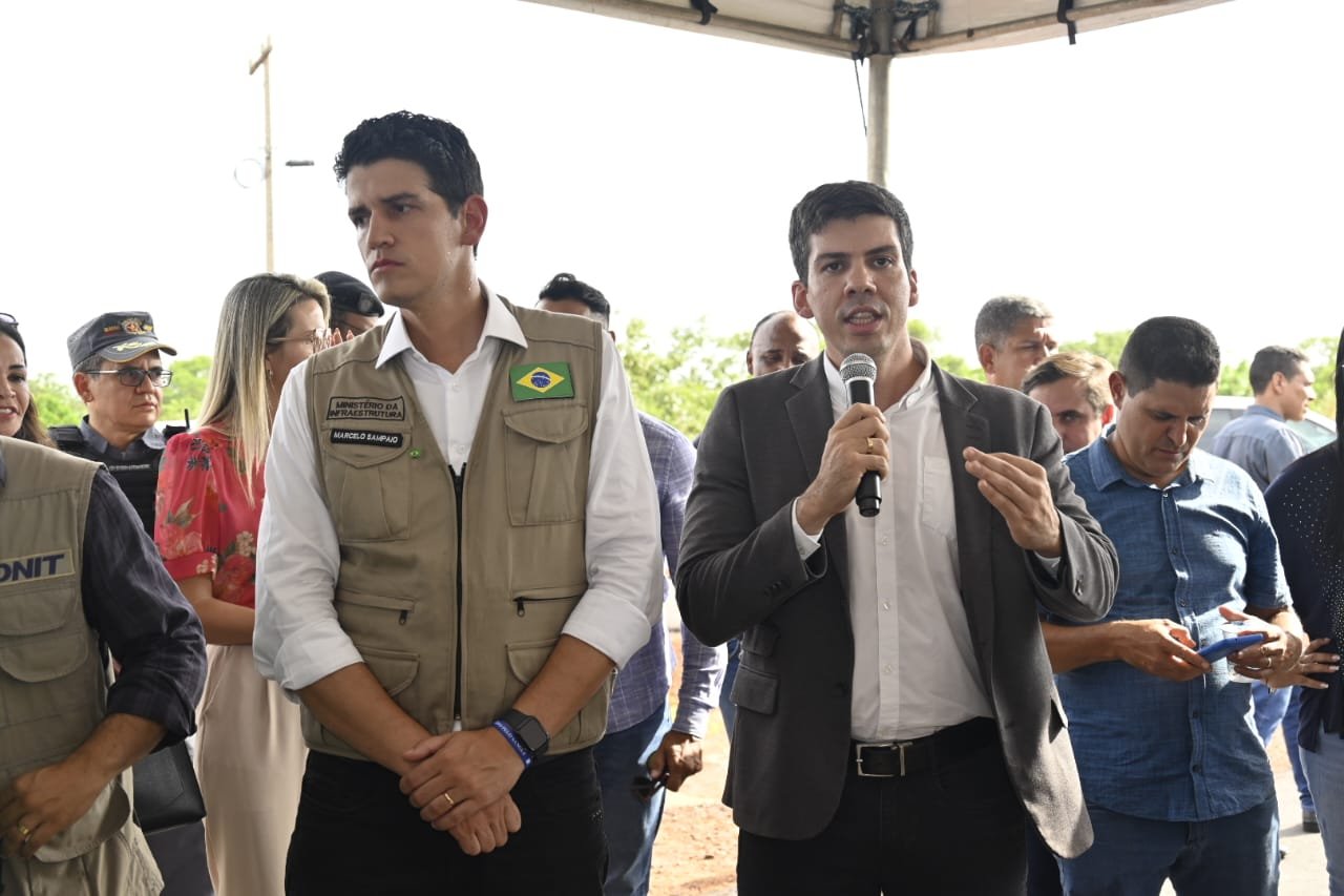 Presidente da Goinfra e ministro da Infraestrutura vistoriam obras do contorno viário de Aragarças
