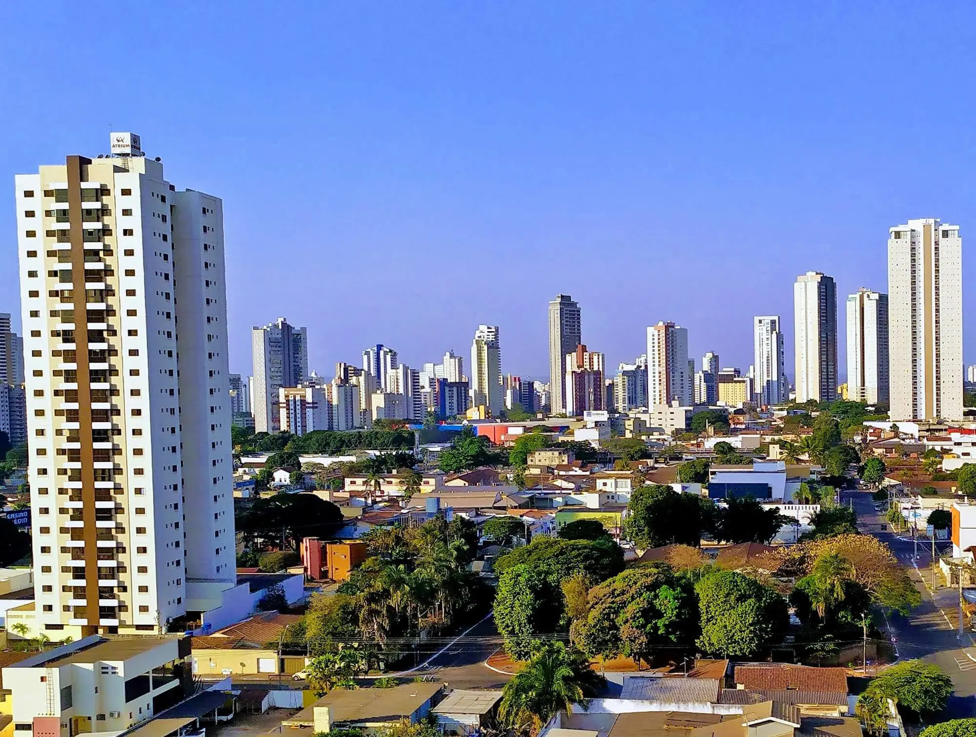 Moradores reclamam de cheiro forte na Grande Goiânia; bombeiros investigam