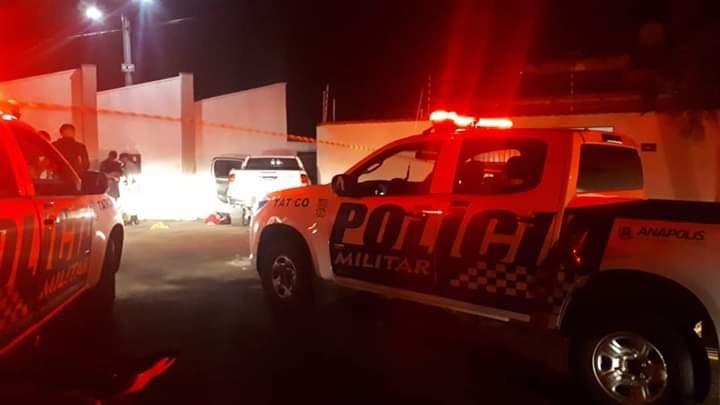 Criminoso que invadiu casa de idosa morre em confronto com a PM, em Anápolis