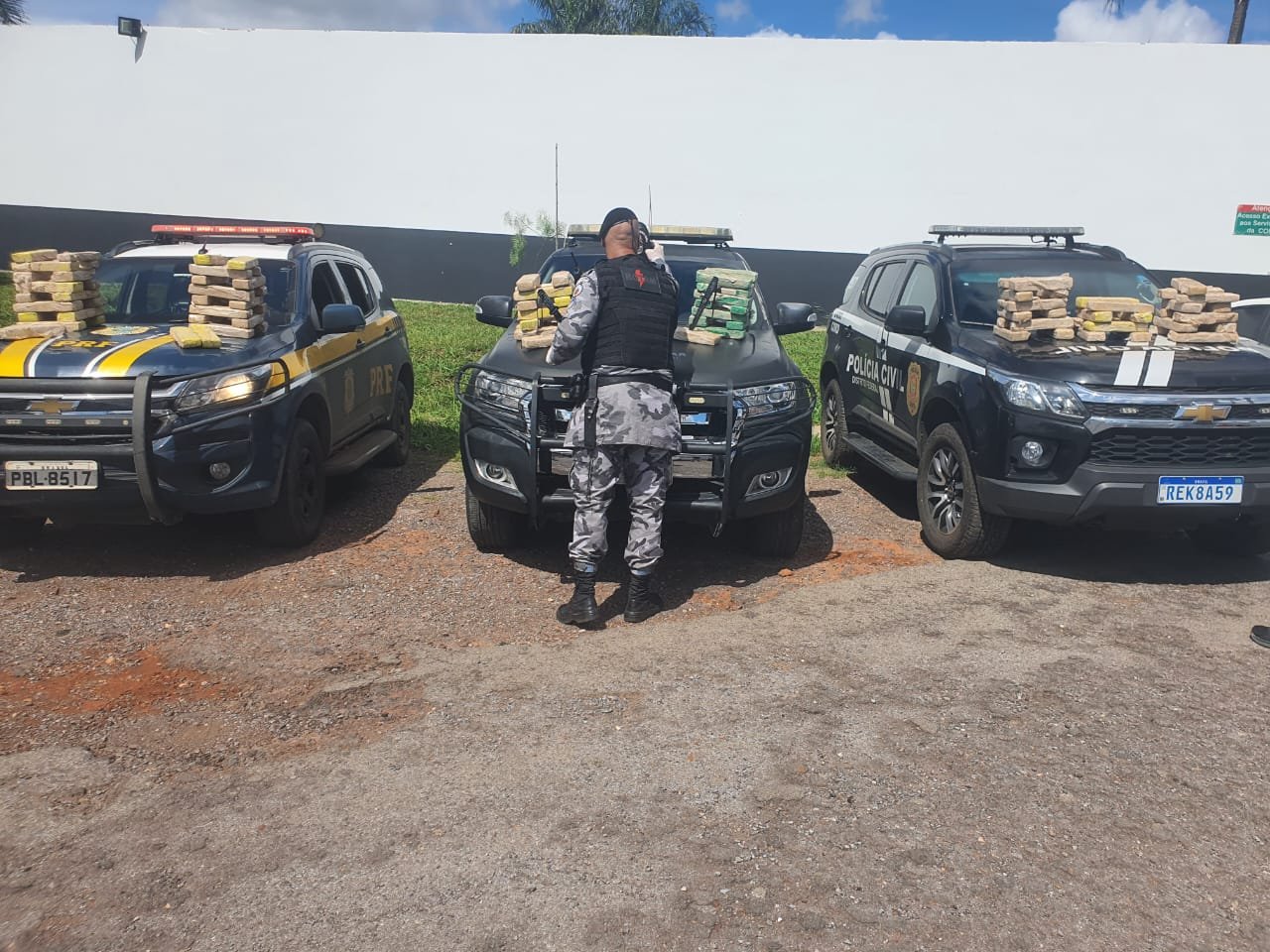 Casal saiu de caldas novas transportando drogas em carro, acaba preso em operação no DF