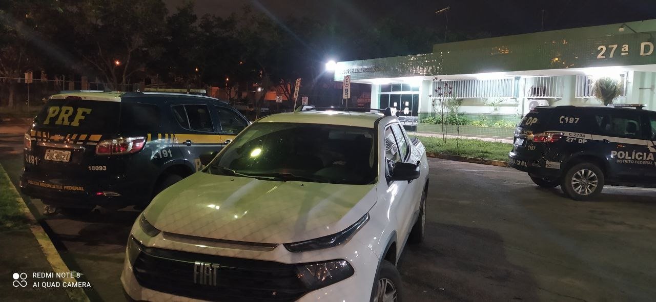 PRF recupera veículo na BR060