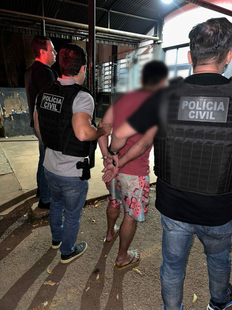 Suspeito de estuprar crianças é esfaqueado pelo pai das vítimas e preso em Goiás
