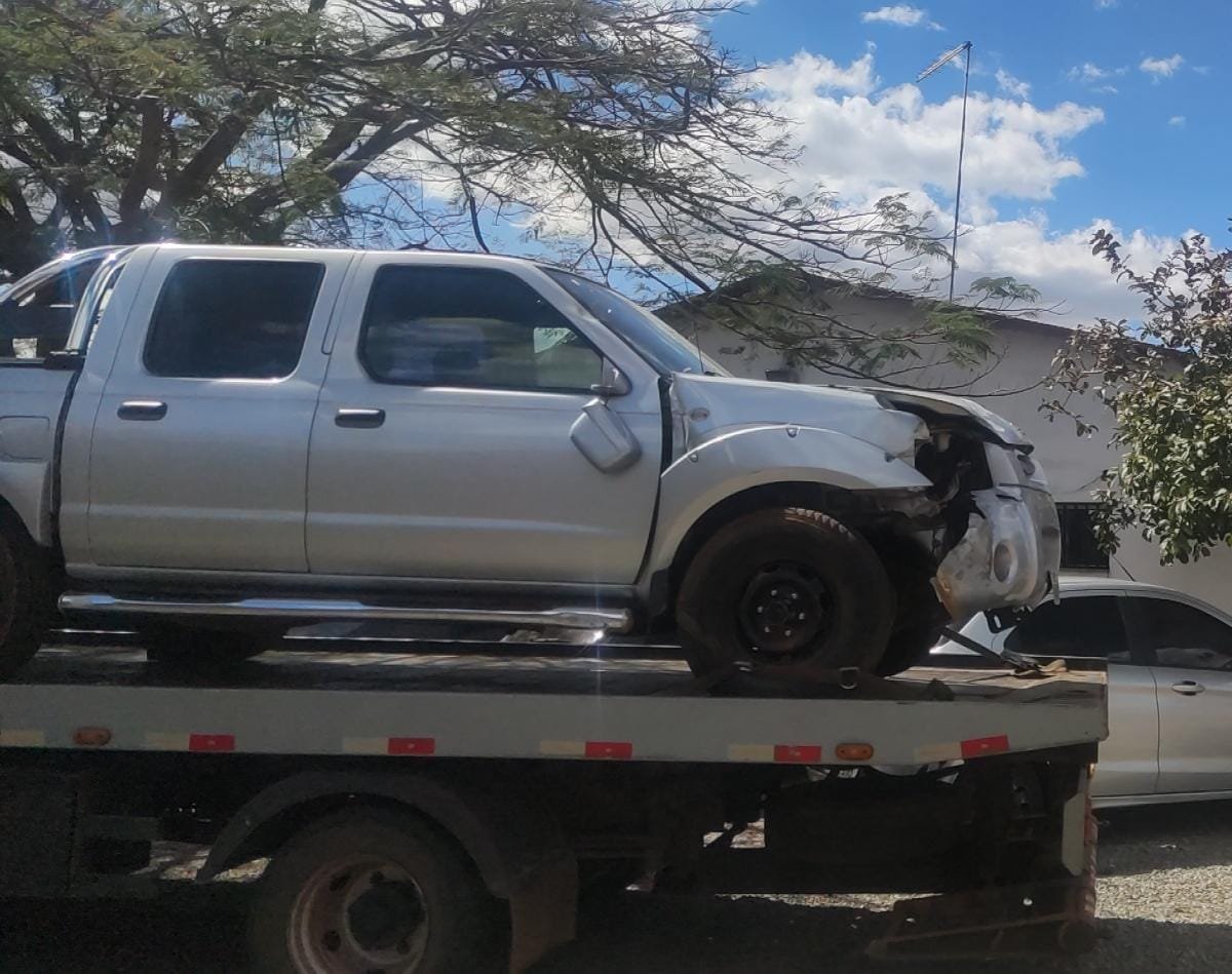 Caminhonete utilizada no acidente que terminou em morte é localizada em Valparaíso.