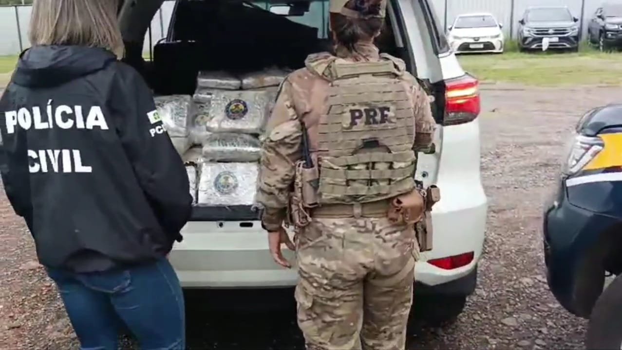 Droga que vinha droga vinha do interior de São Paulo para Brasília é apreendida em santa maria DF.