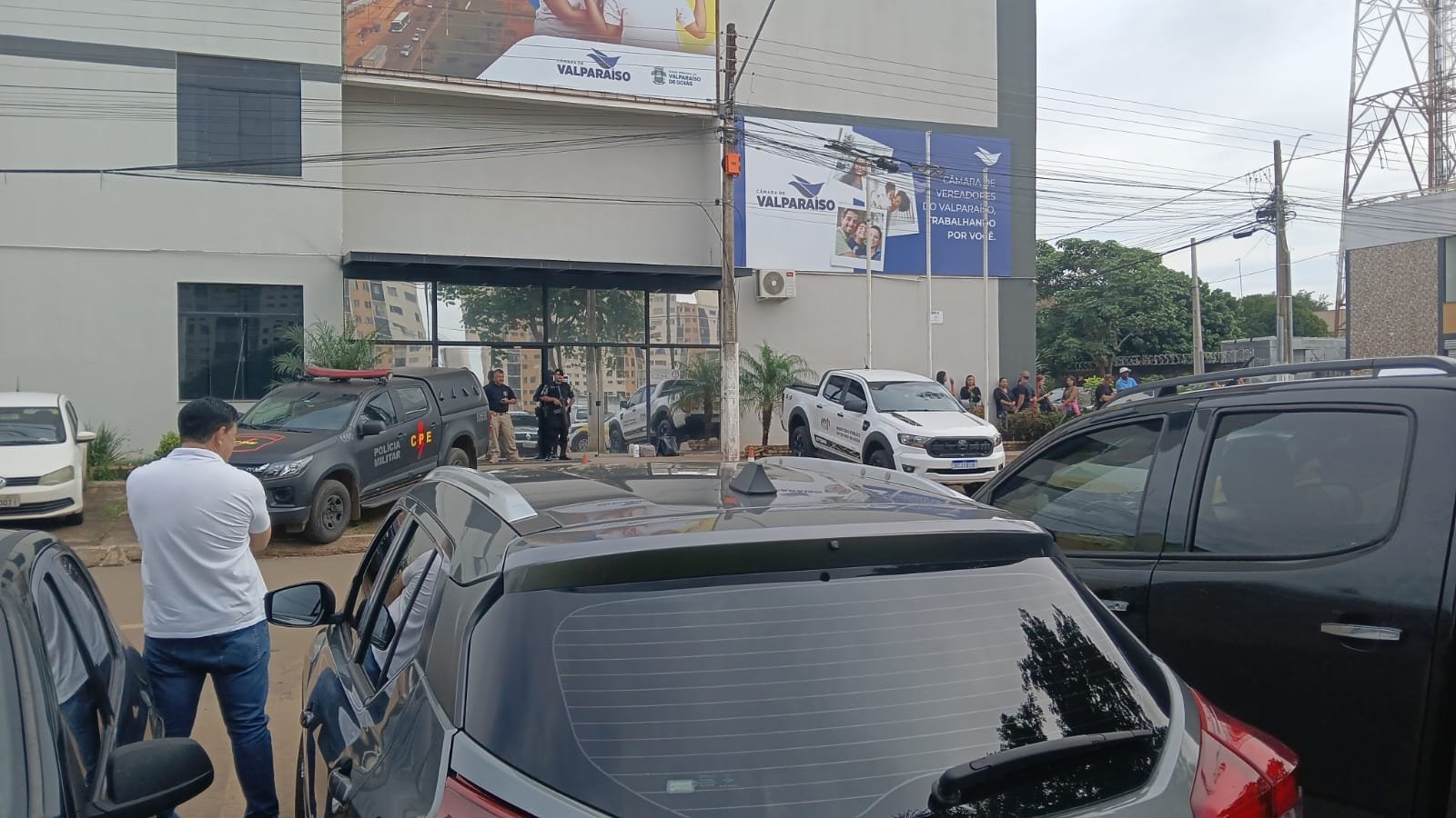 MPGO faz buscas em gabinetes e casas de vereadores de Valparaíso