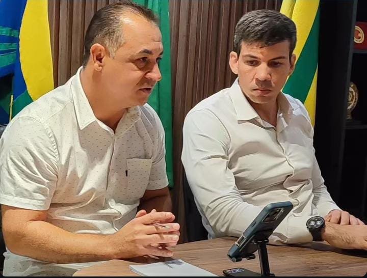 Durante coletiva, Carlinhos do Mangão e Pedro Salles falaram sobre construção da ponte entre Municípios