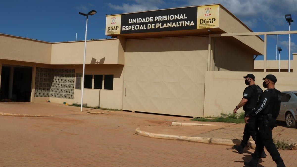 Operação do MP e Polícia Penal mira membros do PCC em cinco presídios goianos e na Papuda