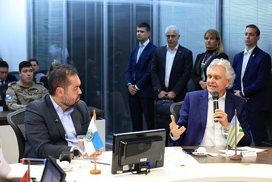 Caiado se destaca com Consórcio da Paz em apoio à operação no Rio de Janeiro, mostra Quaest