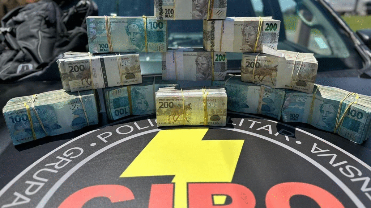 Polícia prende idoso contratado para transportar 1MI de São paulo á Brasília