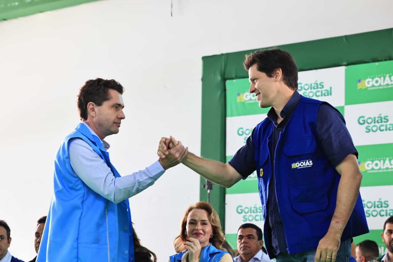 Prefeito troca PL pelo União Brasil e declara apoio a Daniel Vilela