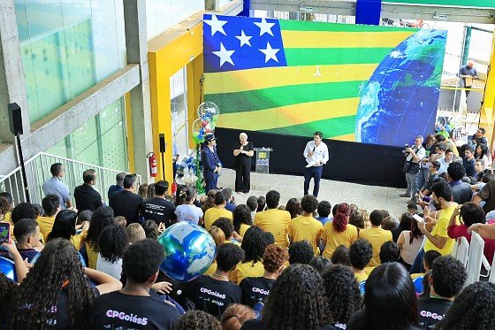Daniel Vilela lança programa que vai levar mais de 2 mil estudantes e pesquisadores para o exterior