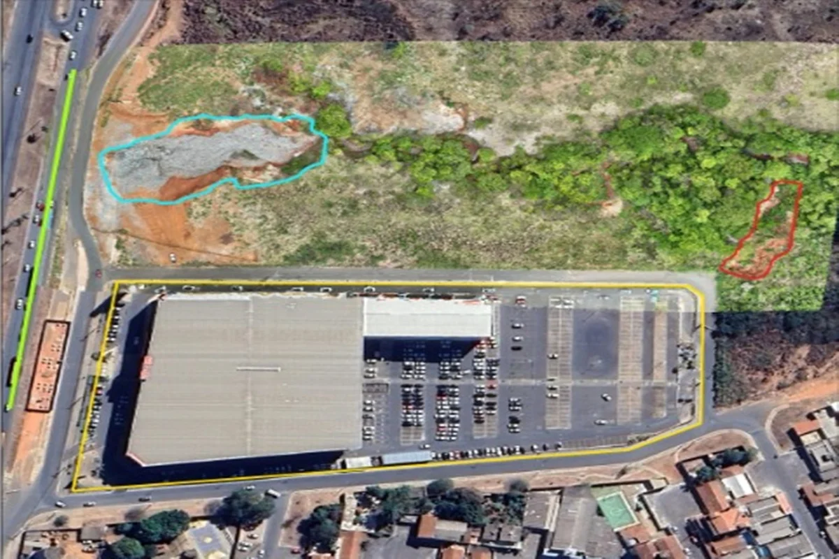 VOÇOROCA ; SEMAD-GO Notifica Governo Municipal apontando insuficiência no escoamento adequado da água.