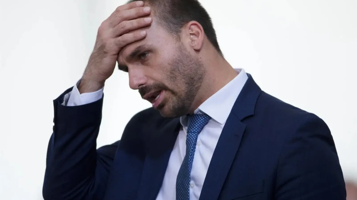 STF começa a julgar denúncia contra Eduardo Bolsonaro por coação e tentativa de golpe