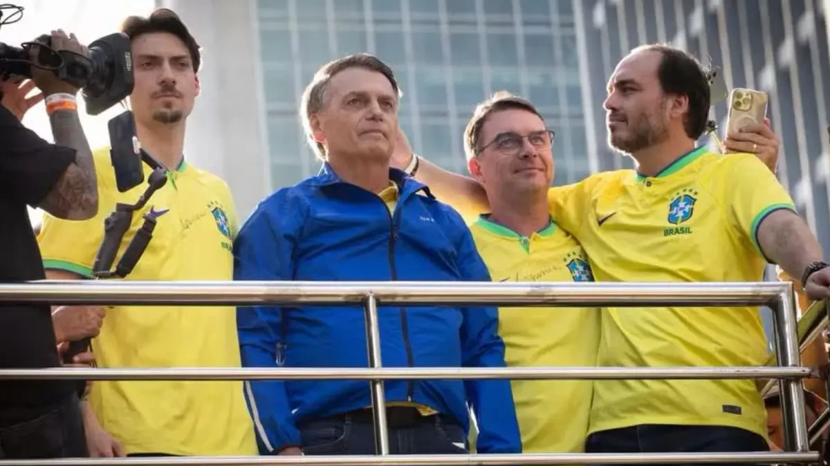Setores que apoiaram Bolsonaro têm resistência à candidatura de Flávio