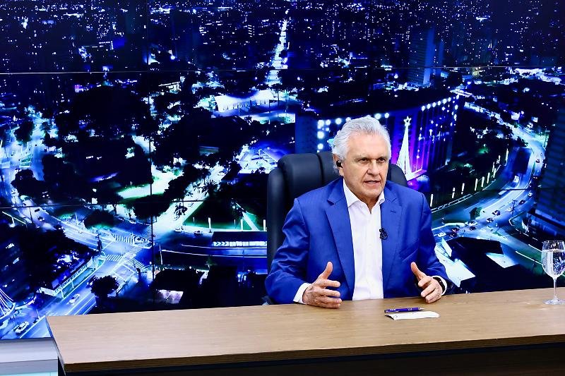 “A caneta do presidente é mais forte do que qualquer fuzil”, diz Caiado sobre crime organizado