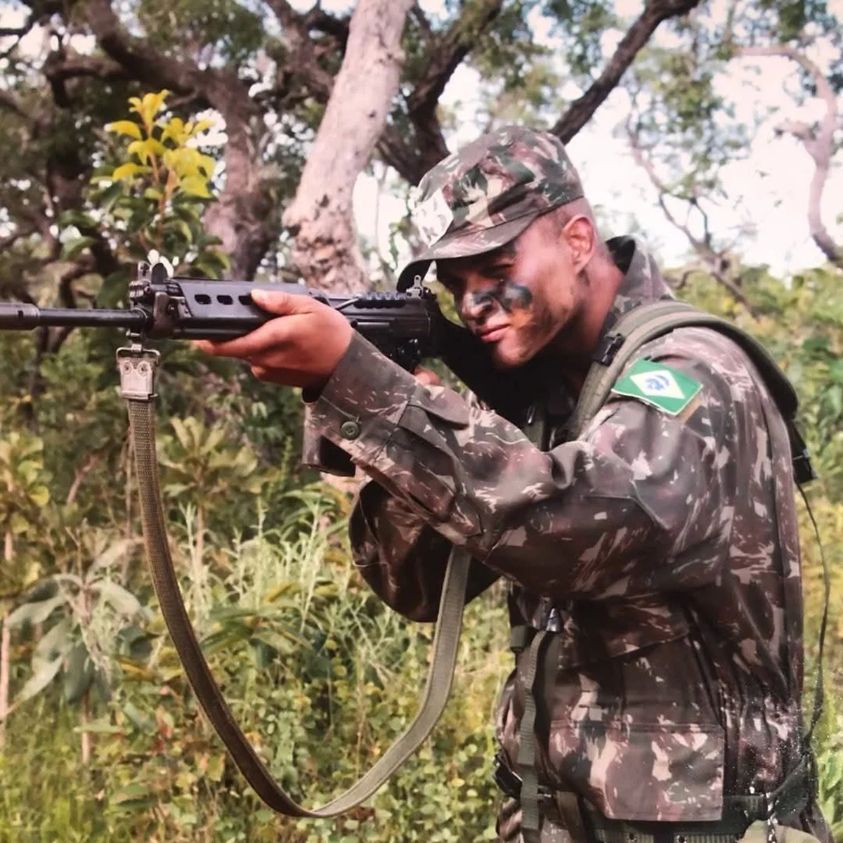 Soldado confessa feminicídio de cabo do Exército e incêndio em quartel no DF