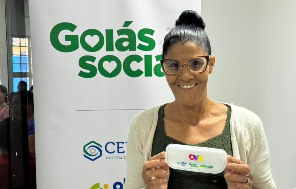 Goiás Social entrega mais 3,5 mil óculos do Programa Olhar para Todos