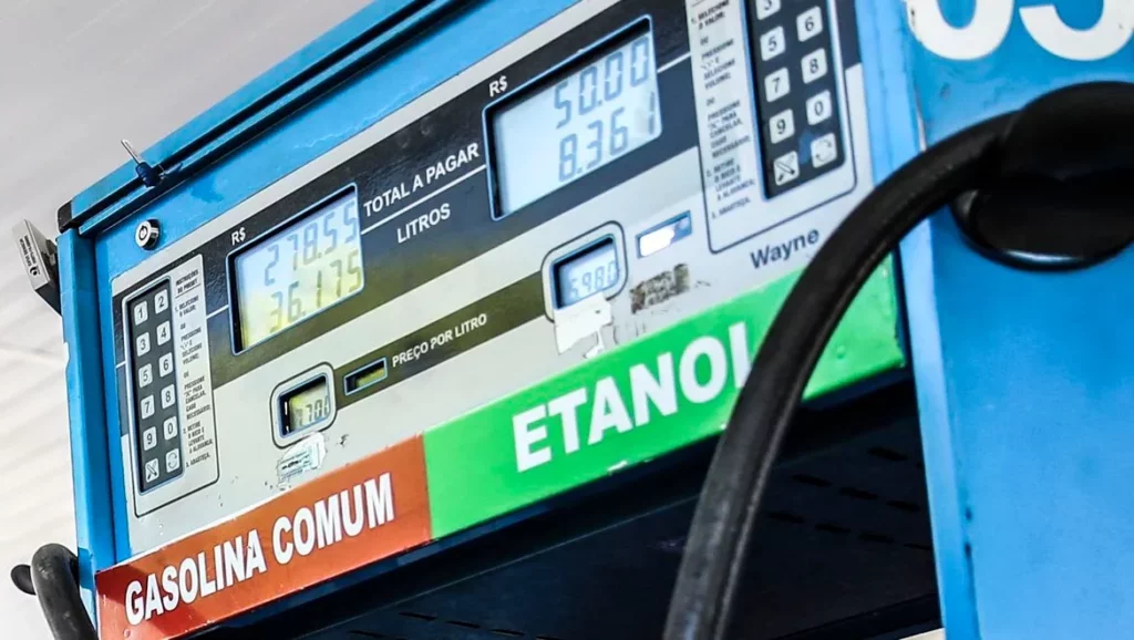Começa a valer o reajuste nos preços da gasolina, diesel e do gás de cozinha