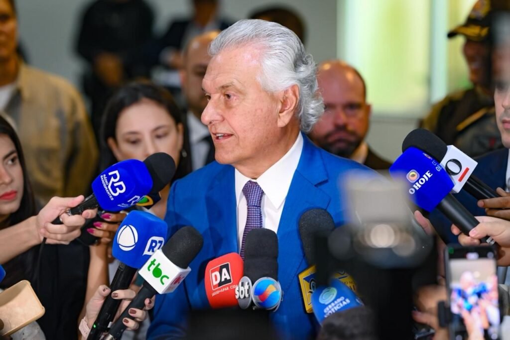 Caiado defende rigor na avaliação do ensino superior e diz que formação médica virou jogo de azar