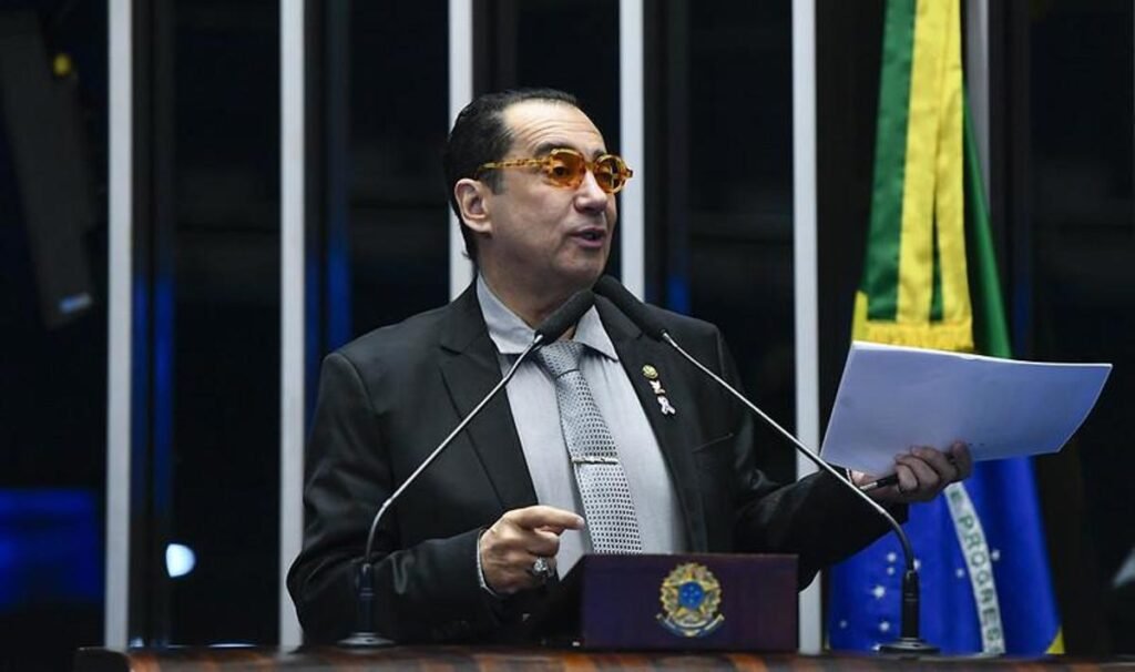 Após diagnóstico de Parkinson Kajuru anuncia afastamento da política