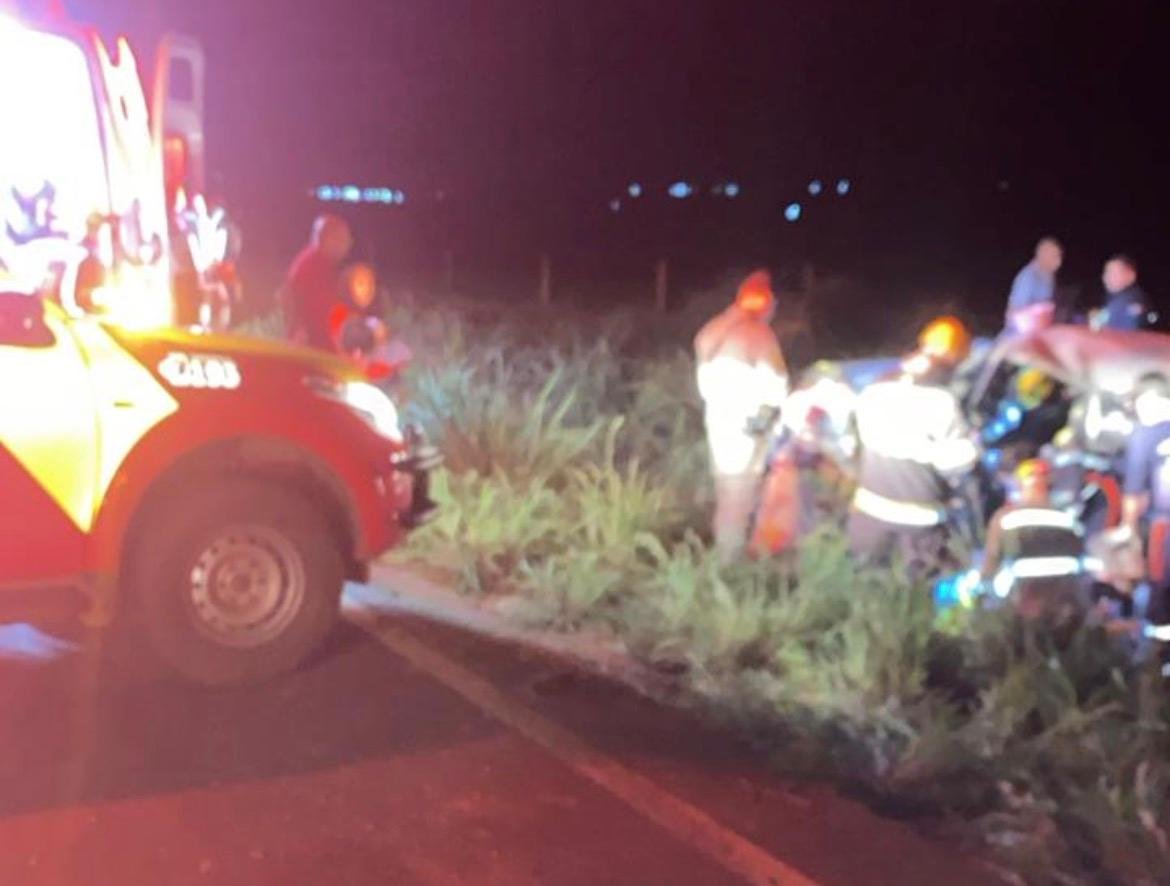Acidente na BR 020 deixa uma mulher morta mais três passageiros feridos
