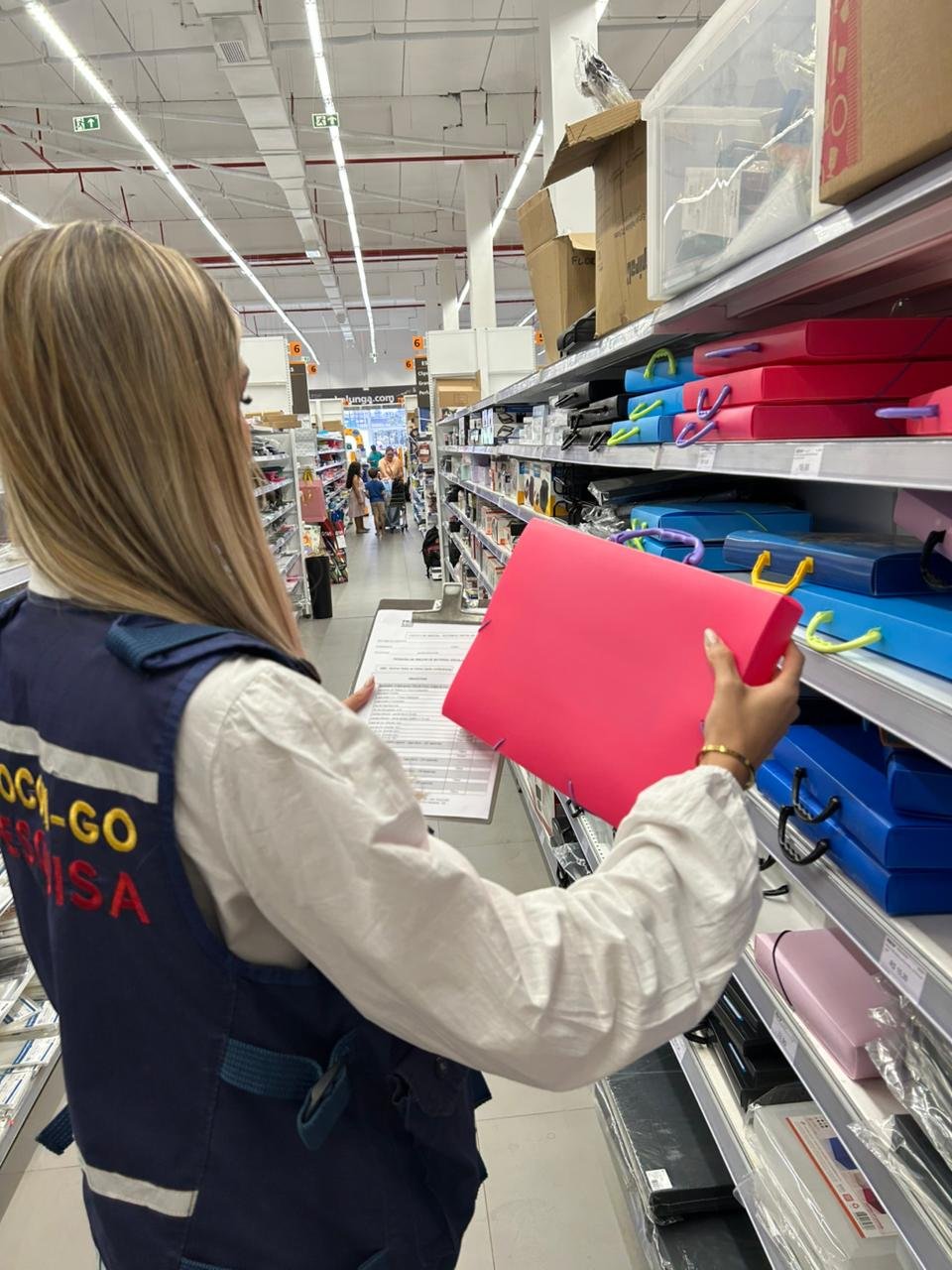 Procon Goiás encontra variação de até 812% nos preços de material escolar