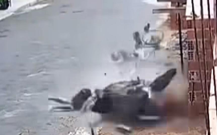 VÍDEO: motociclista perde controle da direção e atropela homem de bicicleta no interior de SP