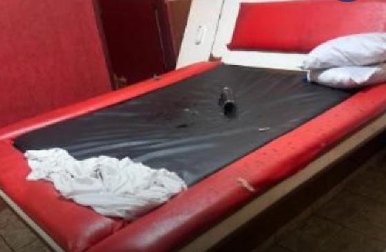 Caminhoneiro convida jovens para suruba no motel e acaba apanhando durante roubo