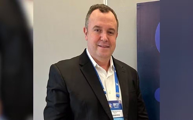 Médico atropelado por carro enquanto pilotava moto, morre depois de ficar dias internado em Goiânia