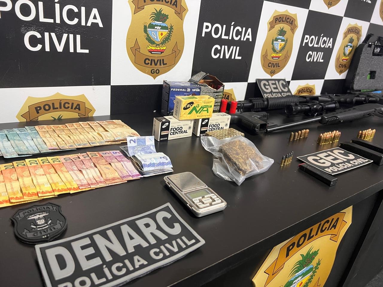 PCGO realiza operação policial em Distribuidoras de Bebidas apontadas com local de venda de drogas em Luziânia e Jardim Zuleica