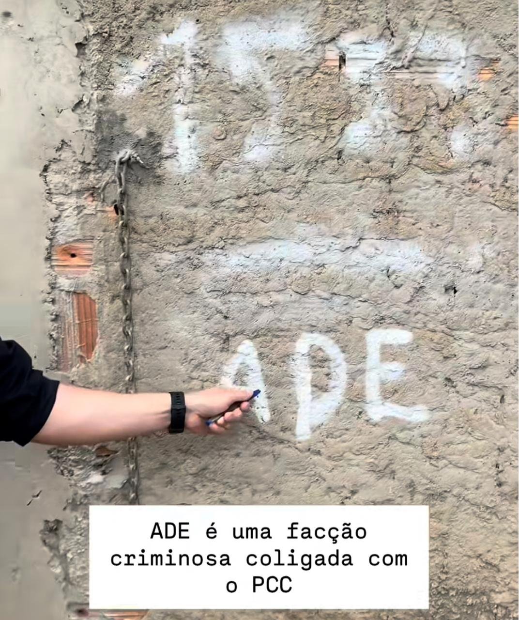 Boca do Ratão ; Advogada chega veloz em boca de fumo onde polícia dava Bote