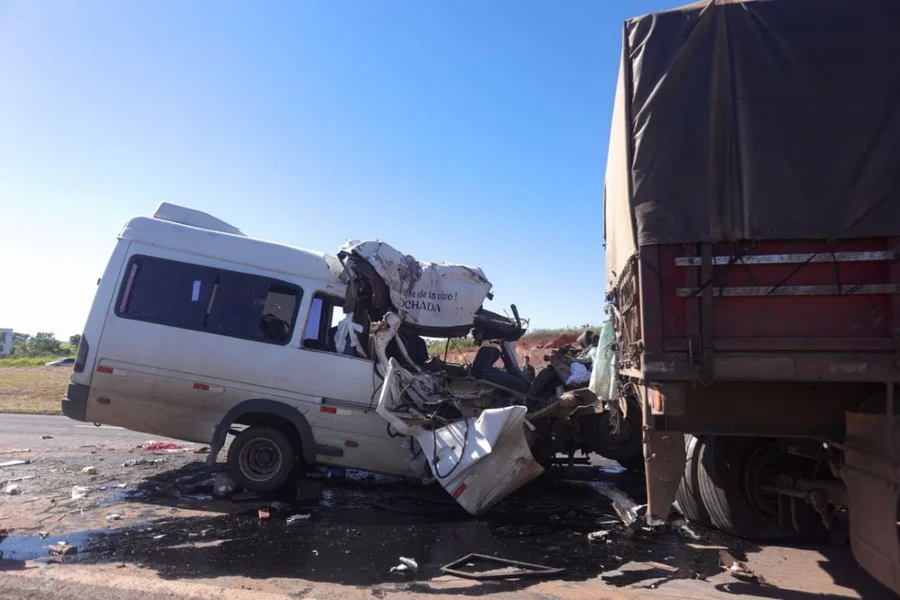 Acidente deixa 5 mortos e 11 feridos na BR-020 Veja vídeo