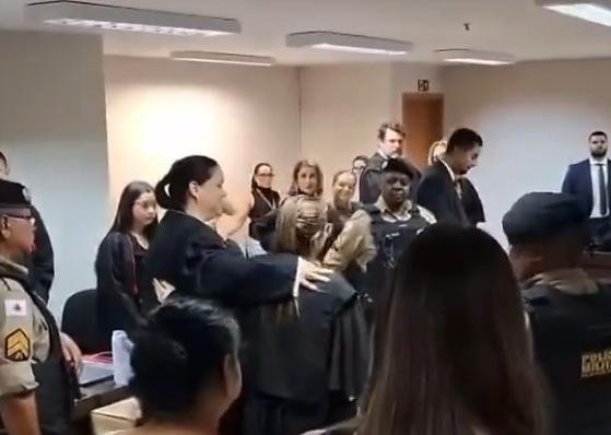 Mulher que matou companheiro e arrancou pênis dele, é inocentada pela justiça