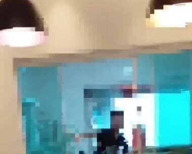 Homem chega em casa quebra tudo e ameça colocar fogo na Mulher