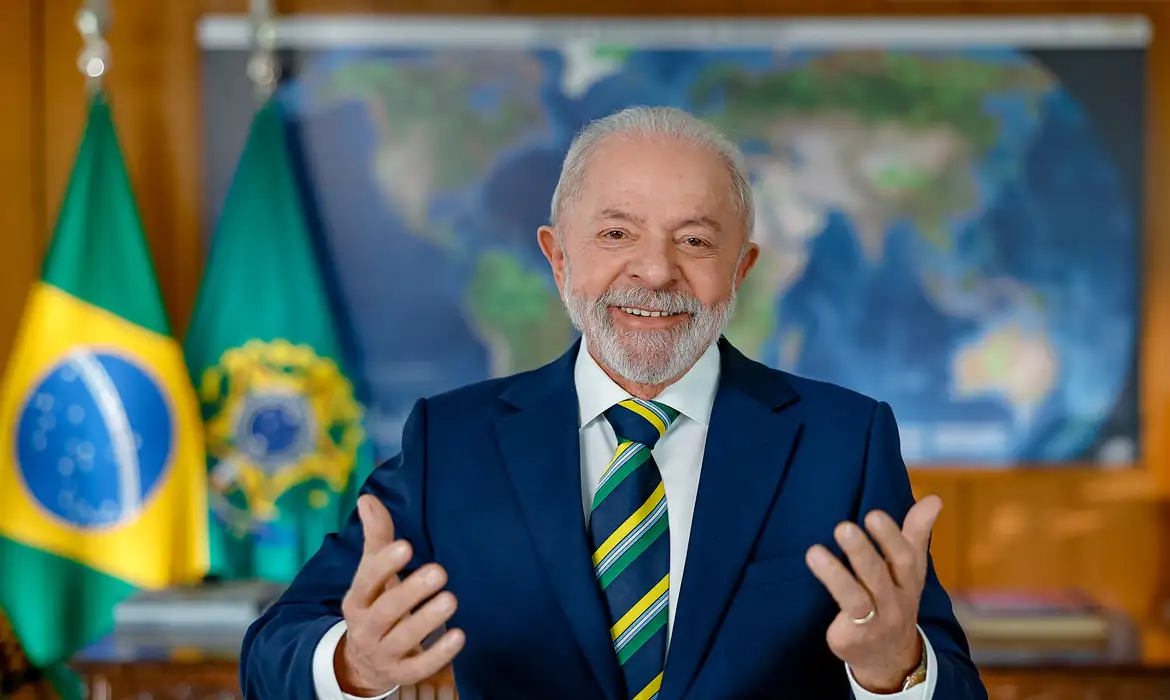 Lula aproveita domingo e faz check-up anual e exames, estão normais, afirma Hospital Sírio-Libanês