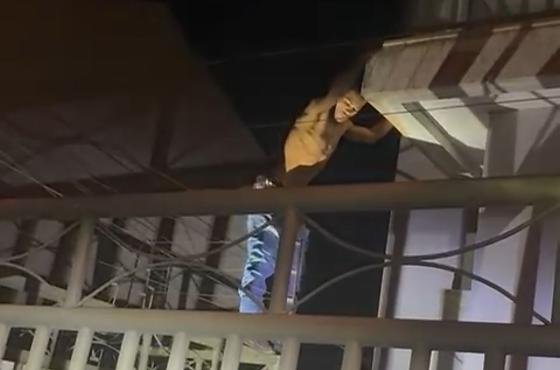 Bandido escala prédio para furtar advogados