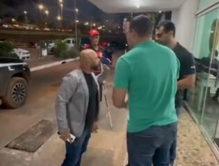 Ibaneis determina investigação sobre ação de policiais contra advogado em delegacia do DF