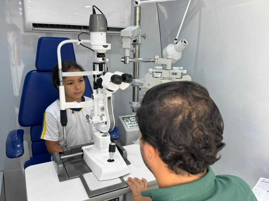 Prefeitura leva atendimentos oftalmológicos para estudantes da rede municipal em Valparaíso