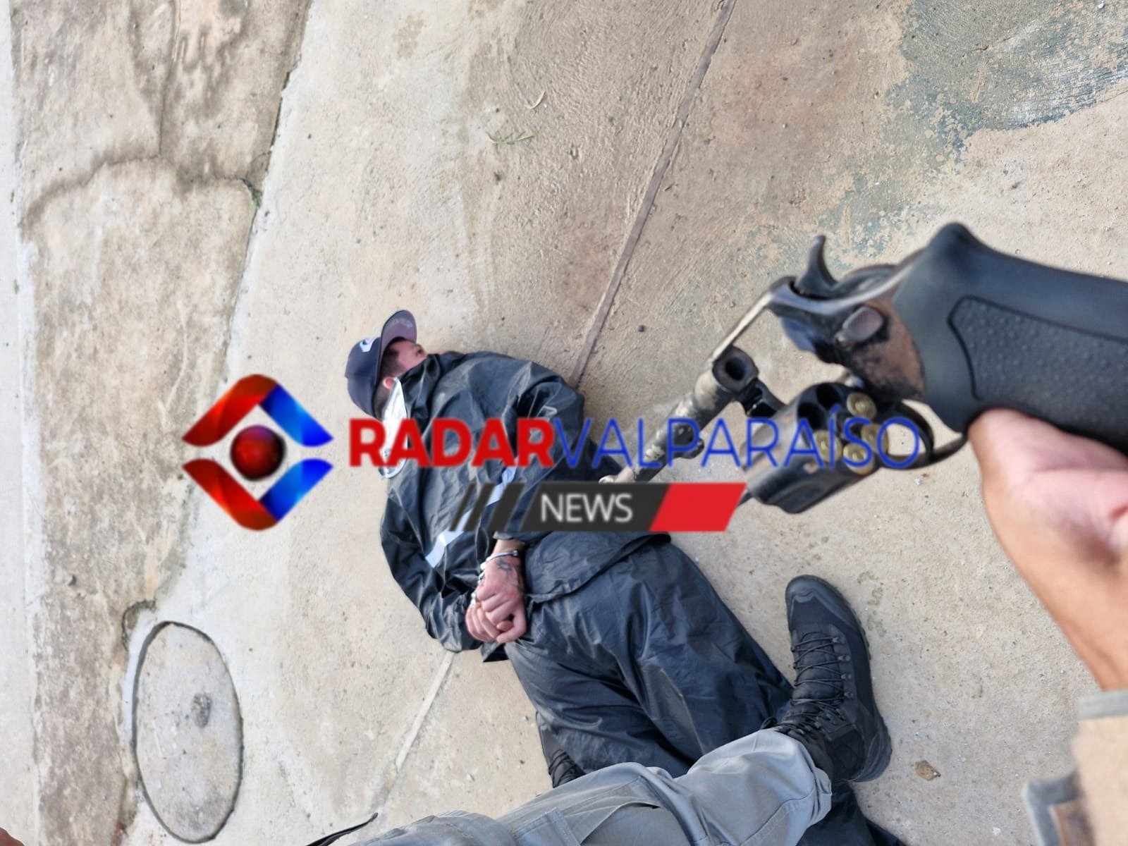 Ladrão tenta enganar polícia mas acaba preso minutos depois de roubar carro em Valparaíso