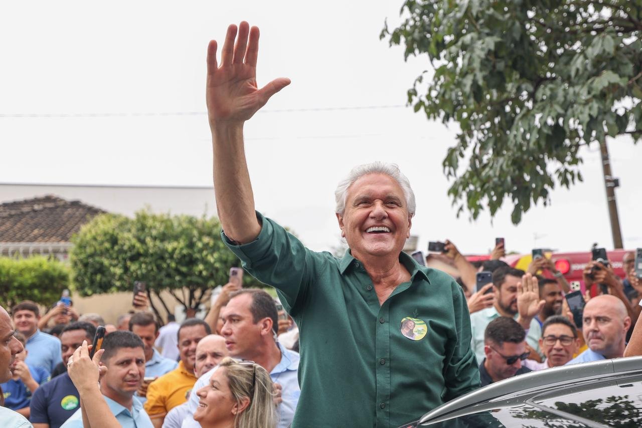 Caiado deixa gestão em Goiás com aprovação histórica