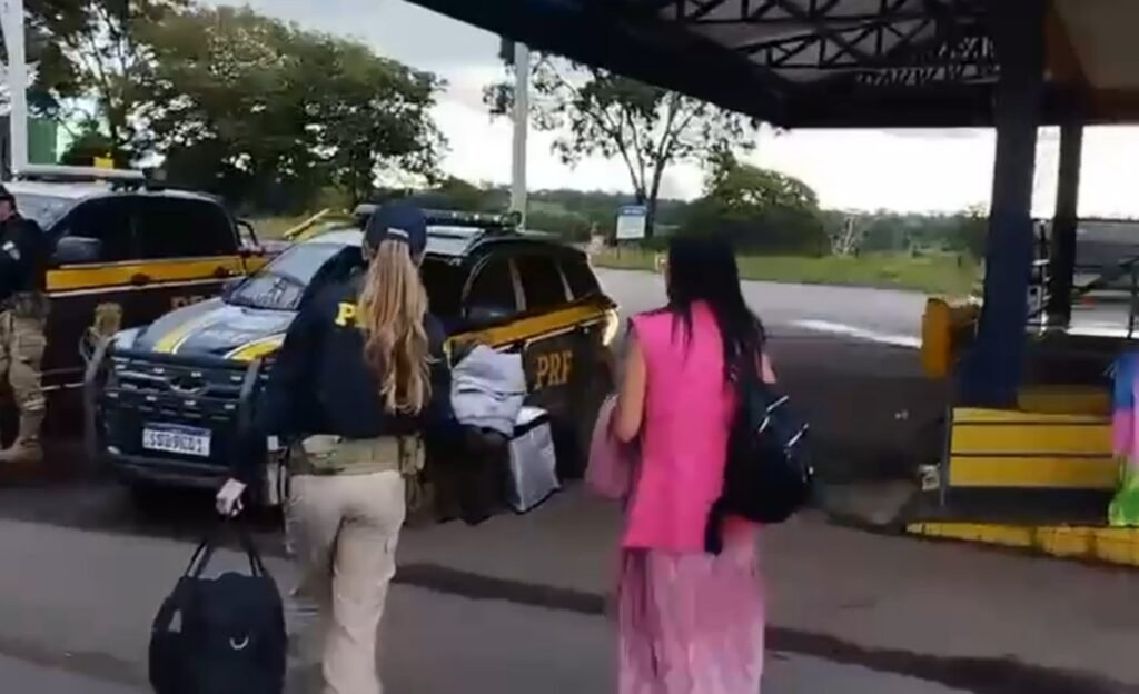 PRF ajuda mãe a reencontrar filho desaparecido há mais de um ano em Goiânia