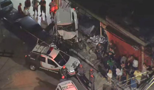 Motorista que atropelou crianças admite ter bebido e diz que confundiu pedais do carro