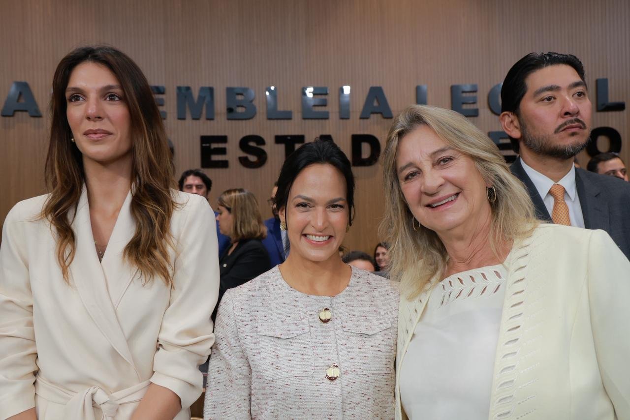 Dra. Zeli prestigia posse de Daniel Vilela e transmissão do cargo de governador de Goiás